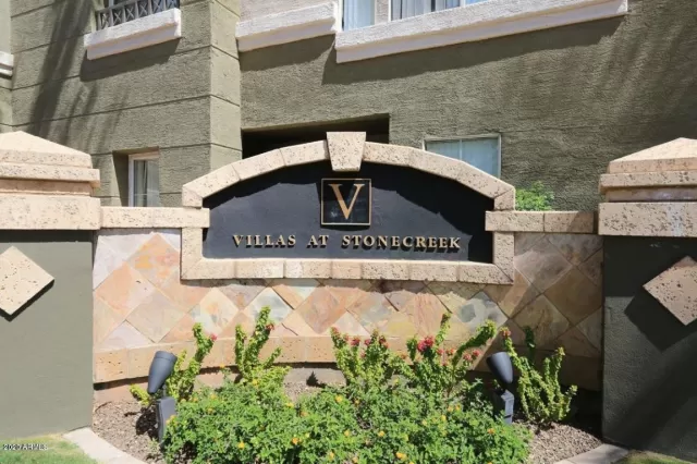 MLS: 6061688 Condo For Sale