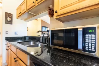 Photo #5: 6061766 Listing