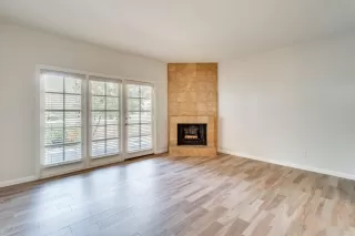 Photo #2: 6061797 Listing