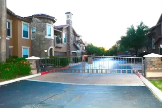 Photo #1: 6061862 Listing