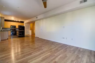 Photo #4: 6061903 Listing