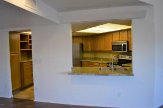 Photo #6: 6061943 Listing