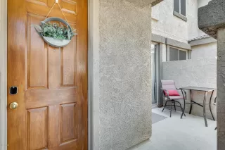 Photo #5: 6061964 Listing 