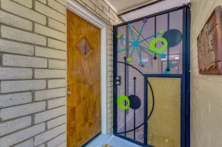 Photo #6: 6061968 Listing