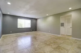 Photo #5: 6062058 Listing