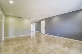 Photo #6: 6062058 Listing