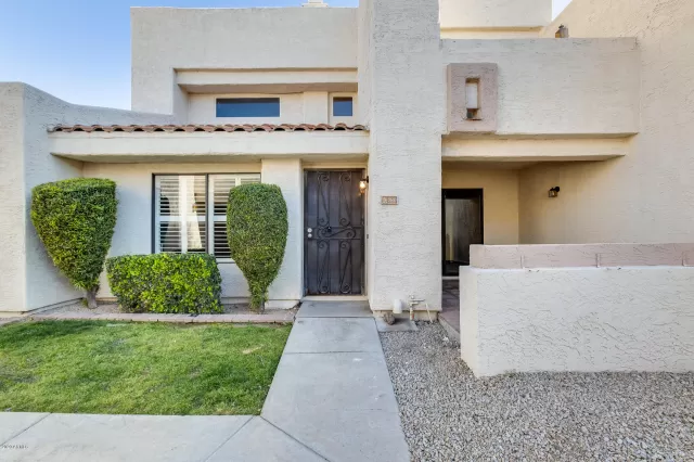 MLS: 6062095 Condo For Sale