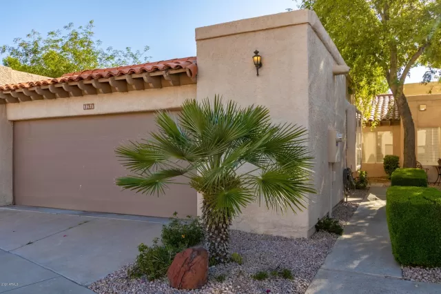 MLS: 6062225 Condo For Sale