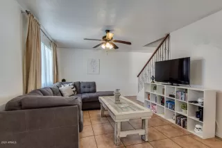 Photo #3: 6062235 Listing