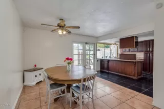 Photo #6: 6062235 Listing