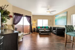 Photo #3: 6062358 Listing