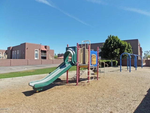 MLS: 6062529 Condo For Sale