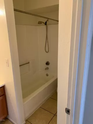 Photo #2: 6062529 Listing