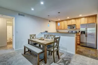 Photo #3: 6063118 Listing