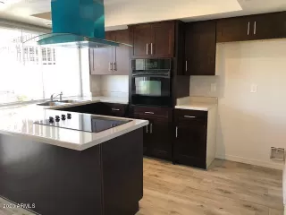 Photo #5: 6063188 Listing