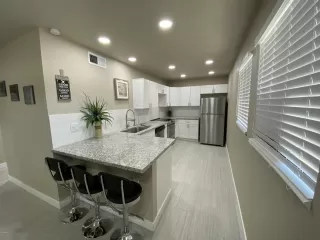 Photo #1: 6063208 Listing 