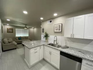 Photo #2: 6063208 Listing 