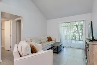 Photo #4: 6063309 Listing 