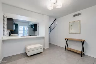 Photo #6: 6063309 Listing 