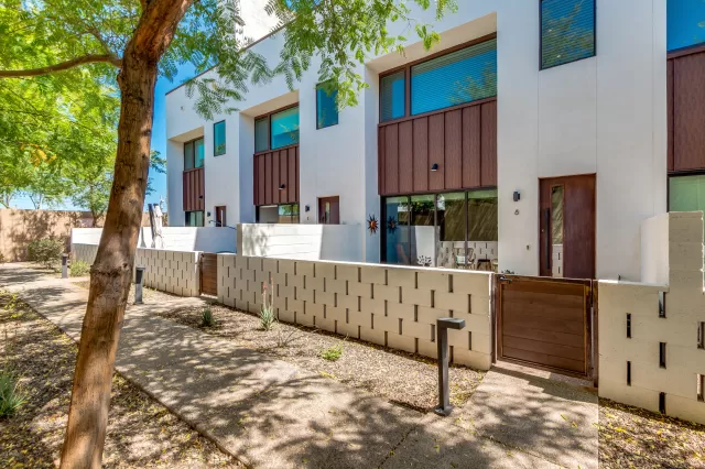 MLS: 6063343 Condo For Sale