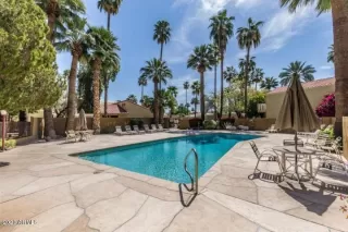 Photo #2: 6064056 Listing 