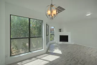 Photo #4: 6064150 Listing