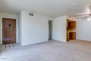 Photo #3: 6064257 Listing