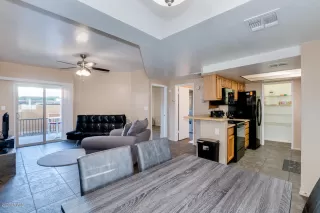 Photo #6: 6064530 Listing