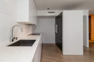 Photo #5: 6065116 Listing