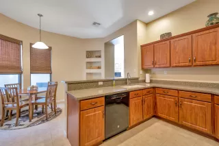 Photo #3: 6065272 Listing