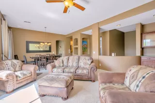 Photo #5: 6065272 Listing