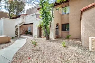 Photo #1: 6065305 Listing 