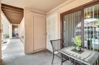 Photo #5: 6065305 Listing 