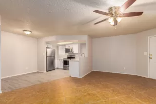 Photo #6: 6065454 Listing