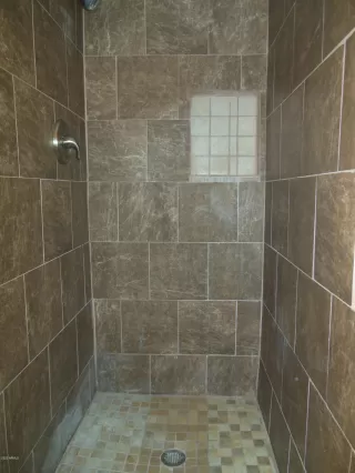 Photo #6: 6065594 Listing