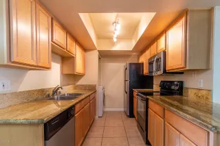 Photo #6: 6065596 Listing