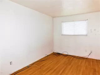 Photo #6: 6065657 Listing