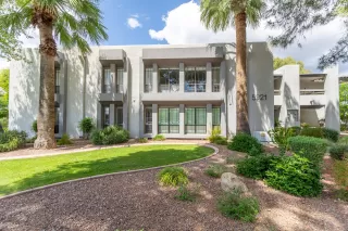 Photo #3: 6065682 Listing 