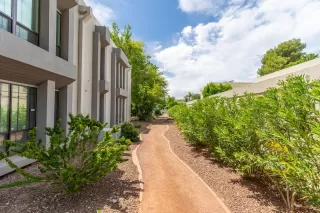 Photo #5: 6065682 Listing 