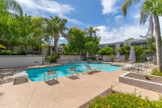 Photo #6: 6065682 Listing 