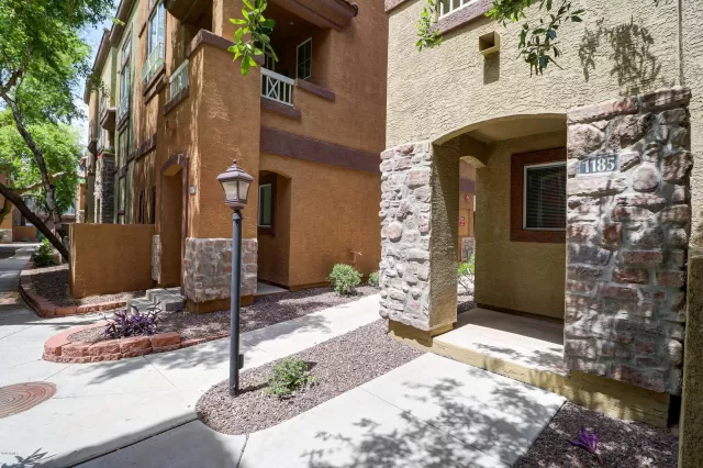 MLS: 6065713 Condo For Sale