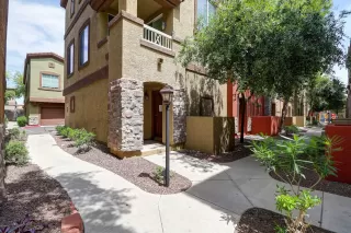 Photo #2: 6065713 Listing 