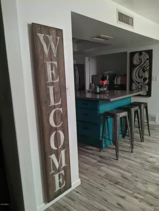 Photo #5: 6065727 Listing