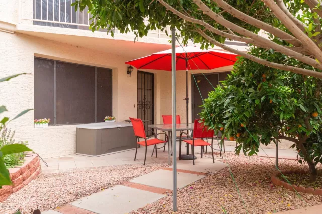 MLS: 6065808 Condo For Sale