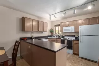 Photo #3: 6065808 Listing 