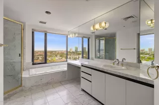 Photo #5: 6065913 Listing 