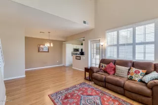 Photo #3: 6065938 Listing