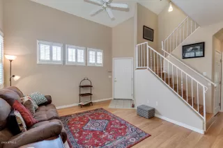 Photo #5: 6065938 Listing