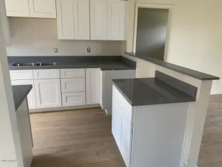 Photo #2: 6065939 Listing