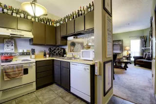 Photo #6: 6066149 Listing